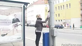 Anaalporno ulaka noore naise ja tohutu riistaga jõhkra persega