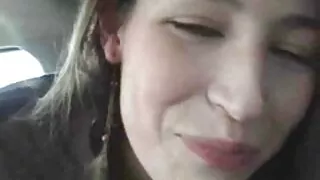Aasia teismeline tüdruk ise