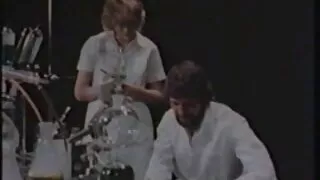 Tütar lakub aias